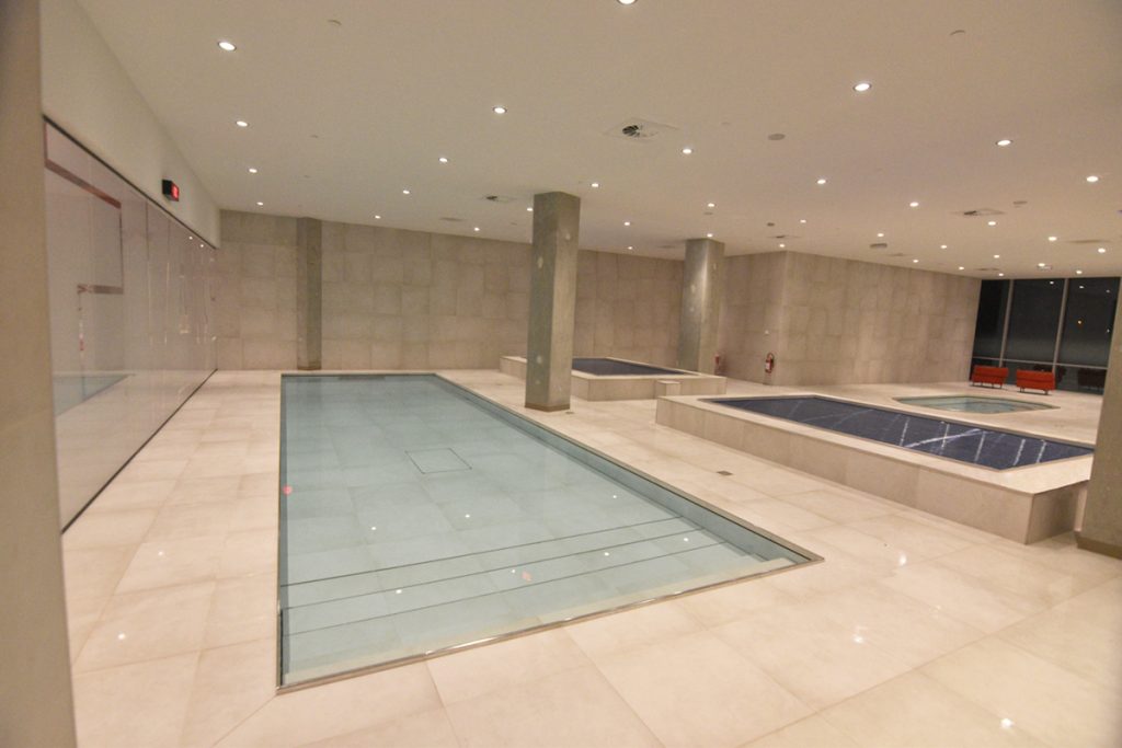 Specials for residential pools 24 | zwembadtechniek Particulier_RAFC_beweegbare vloer met schuinstelling-05