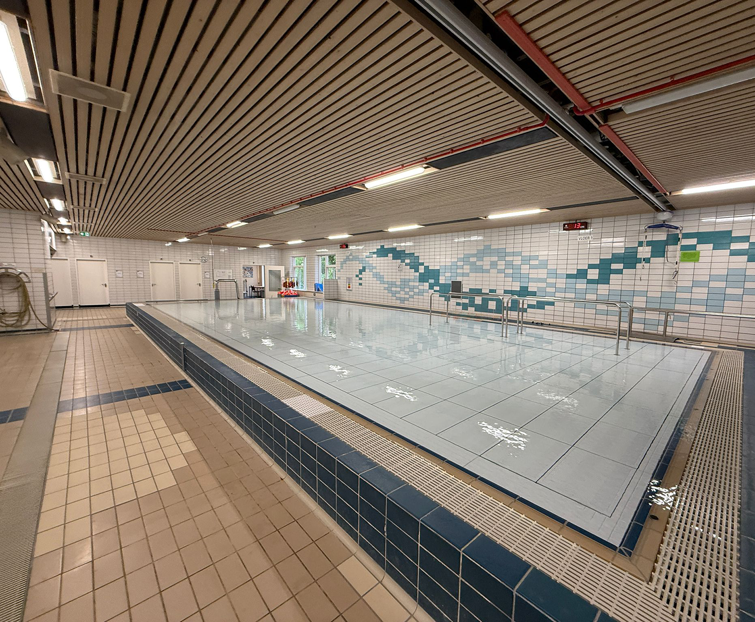 Reade Amsterdam Beweegbare zwembadbodem hydrotherapie 04 - tieleman zwembadtechniek
