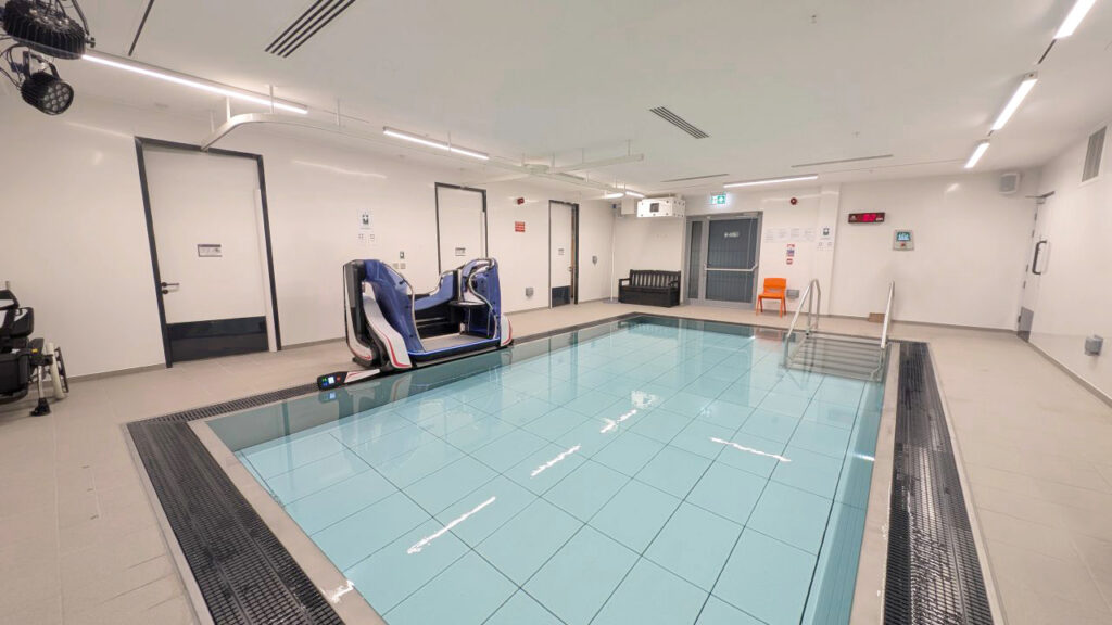 Oxlow Bridge School Movable floor 03 - tieleman zwembadtechniek